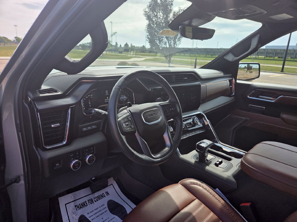Used 2025 GMC Sierra 1500 Denali Ultimate AWD/4WD image 9