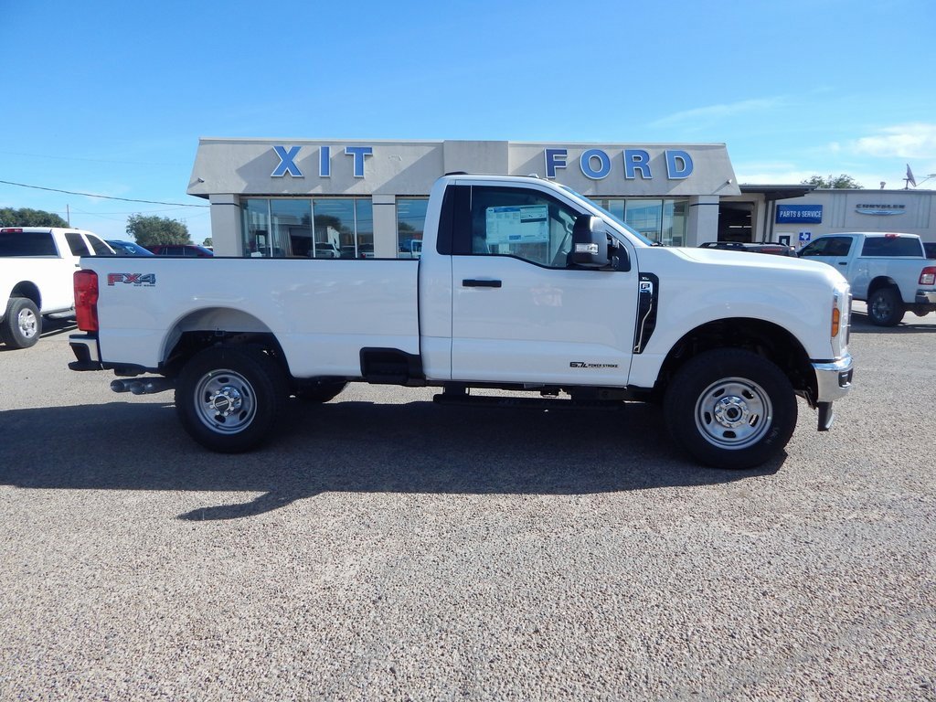 New 2026 Ford F350 4x4 Regular Cab Super Duty image 2