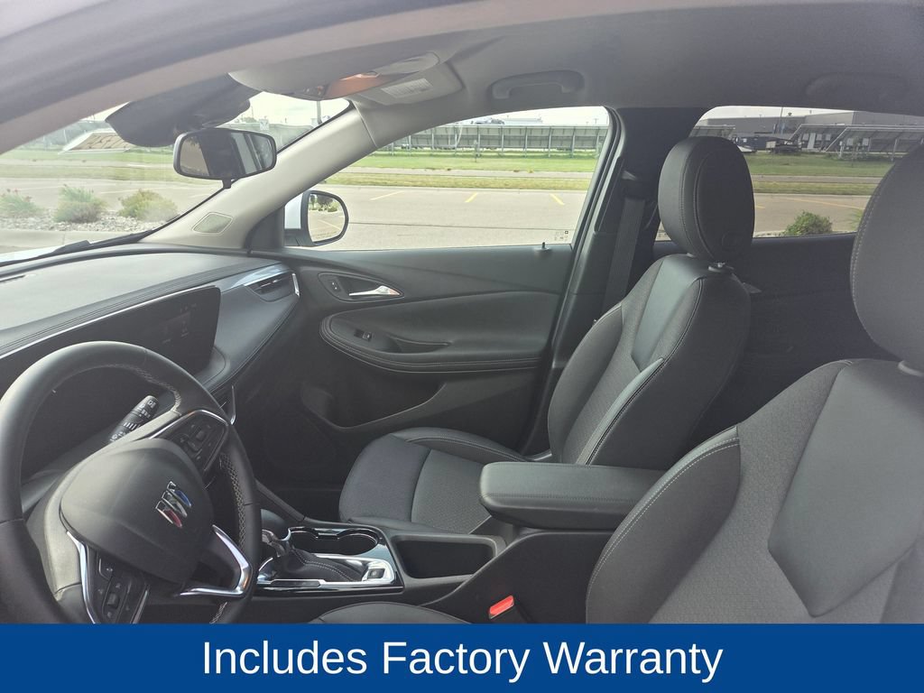 Used 2025 Buick Encore GX Preferred AWD/4WD image 13