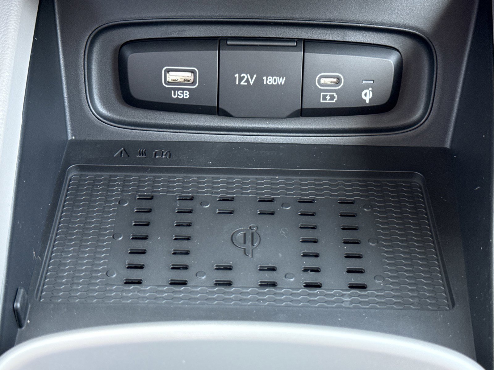 New 2026 Hyundai Venue SEL image 25