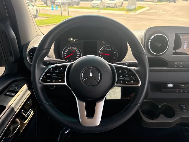Used 2024 Mercedes-Benz Sprinter 3500 image 16