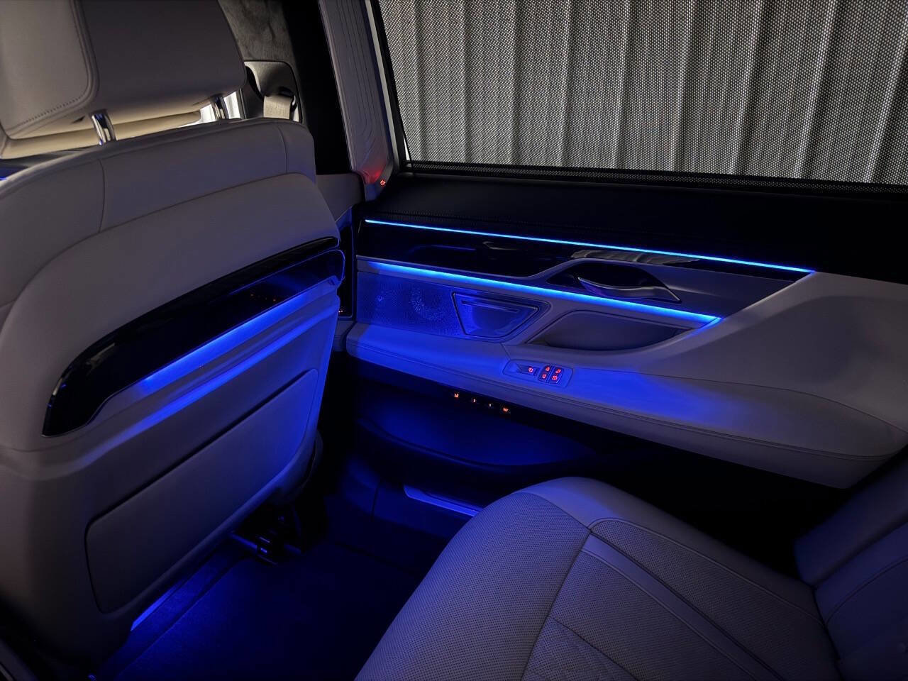 Used 2019 BMW M760i xDrive w/ Luxury Rear Seating Package image 53