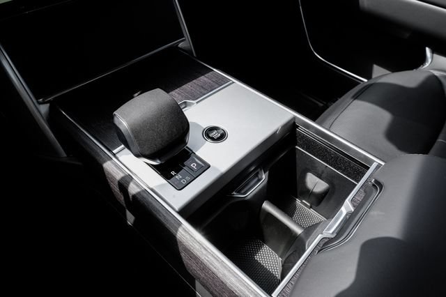 New 2026 Land Rover Range Rover SE AWD/4WD image 28