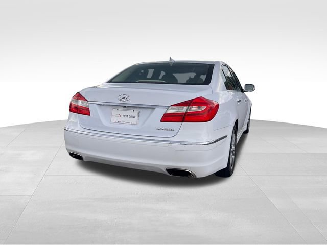 Used 2014 Hyundai Genesis 3.8 w/ Premium Package 02 RWD image 5