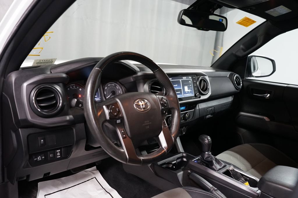 Used 2023 Toyota Tacoma TRD Off-Road image 7
