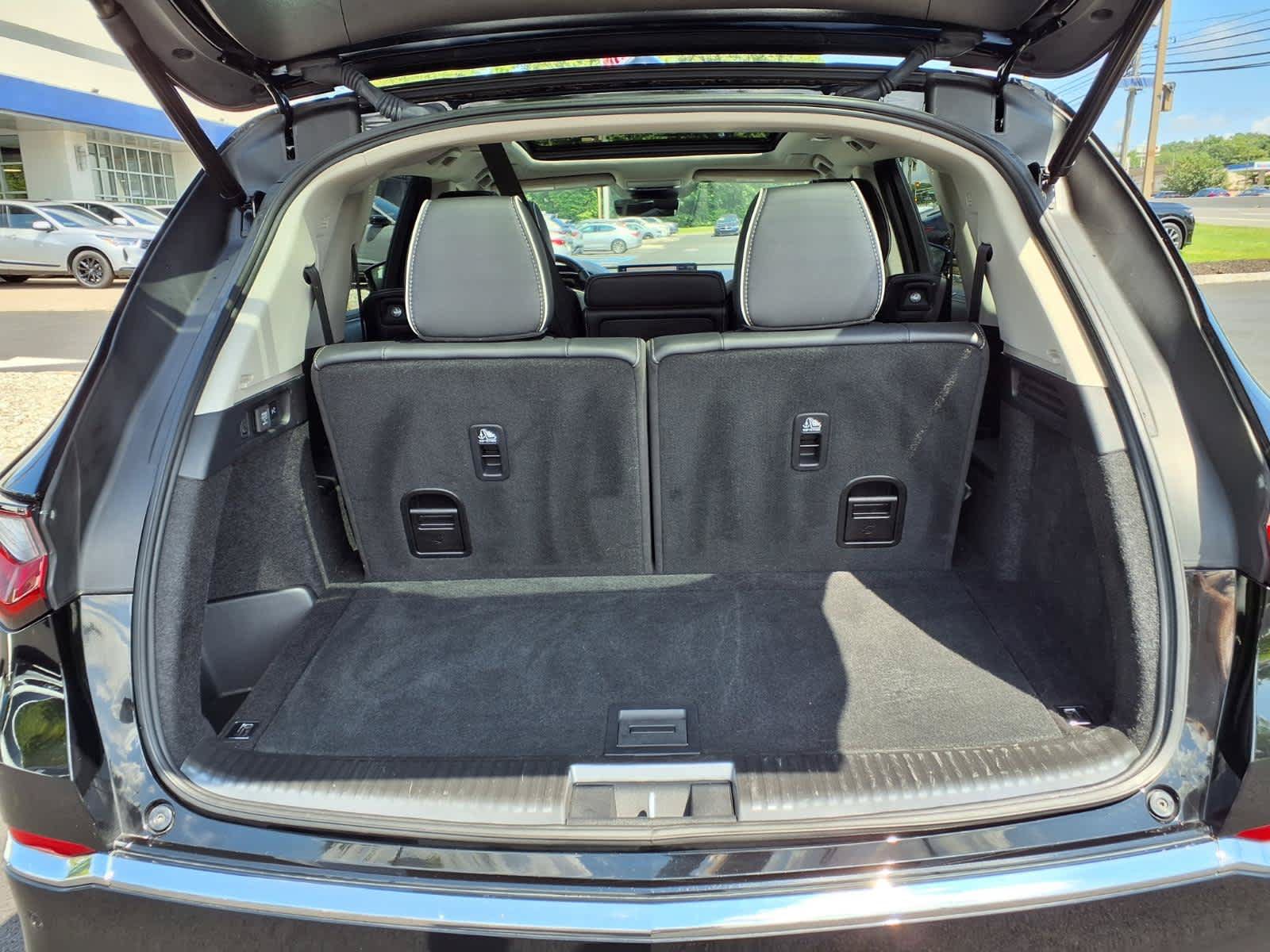 Certified 2025 Acura MDX w/ Advance Package AWD/4WD image 32