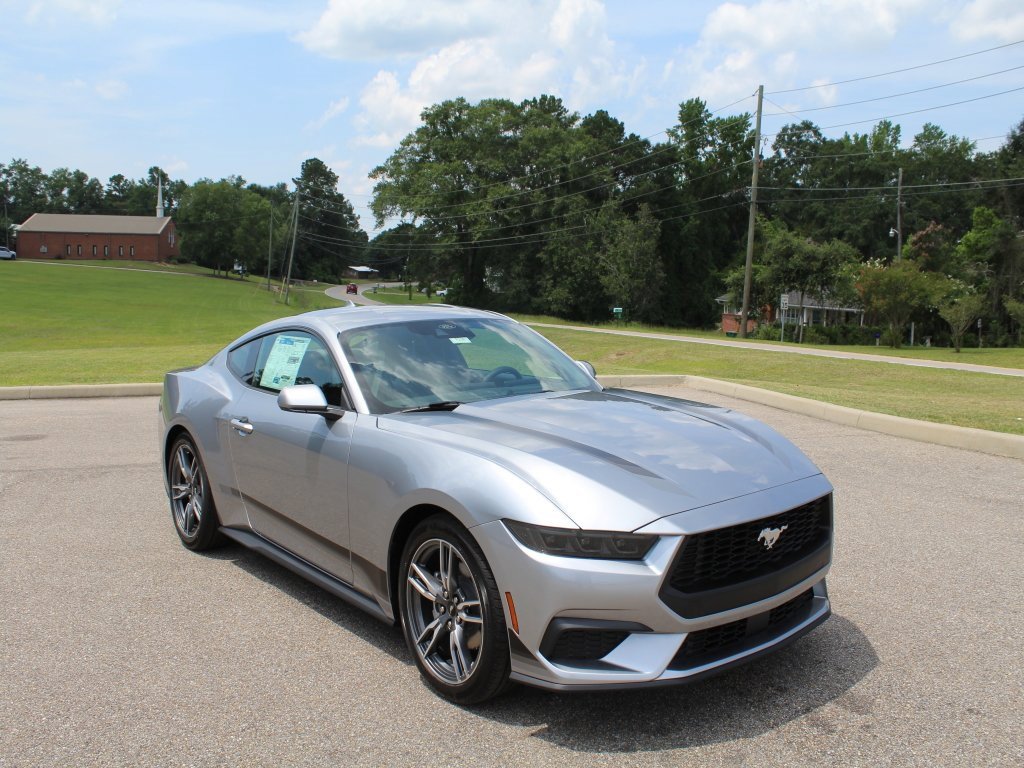 New 2025 Ford Mustang EcoBoost image 9