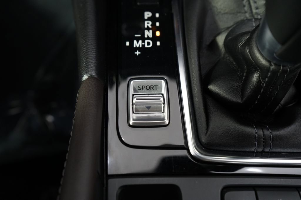 Used 2017 MAZDA MAZDA3 Touring FWD image 33