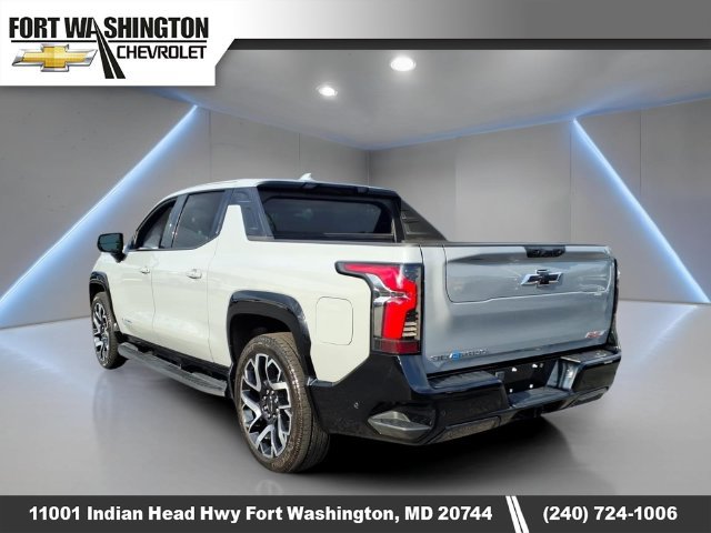 Used 2025 Chevrolet Silverado EV RST AWD/4WD image 5