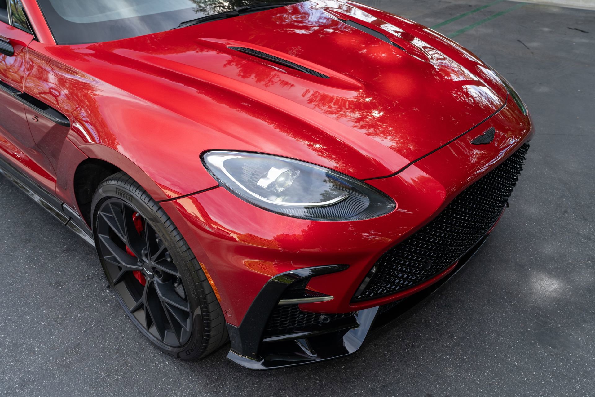 Used 2026 Aston Martin DBX S image 9