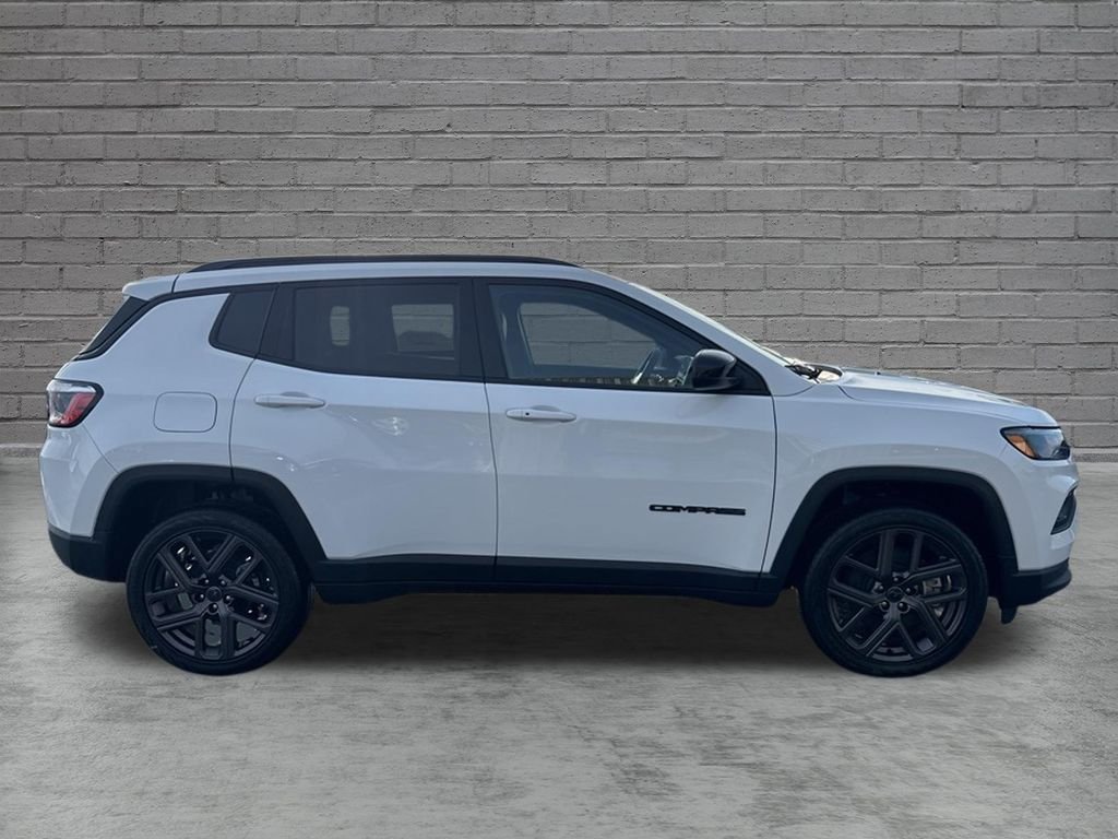 New 2026 Jeep Compass Latitude AWD/4WD image 10