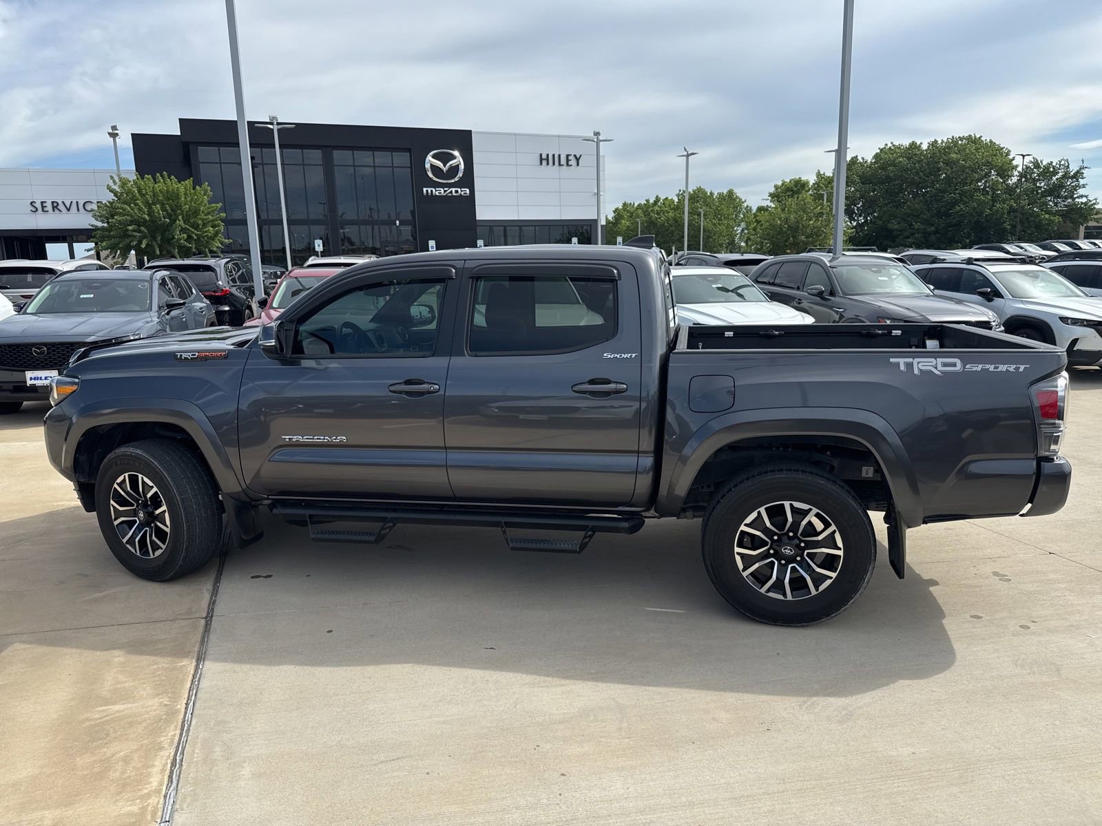 Used 2023 Toyota Tacoma TRD Sport w/ Technology Package RWD image 14
