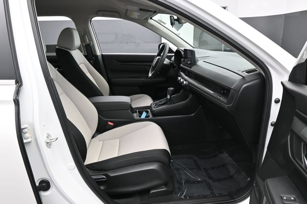 Used 2025 Honda CR-V LX image 39