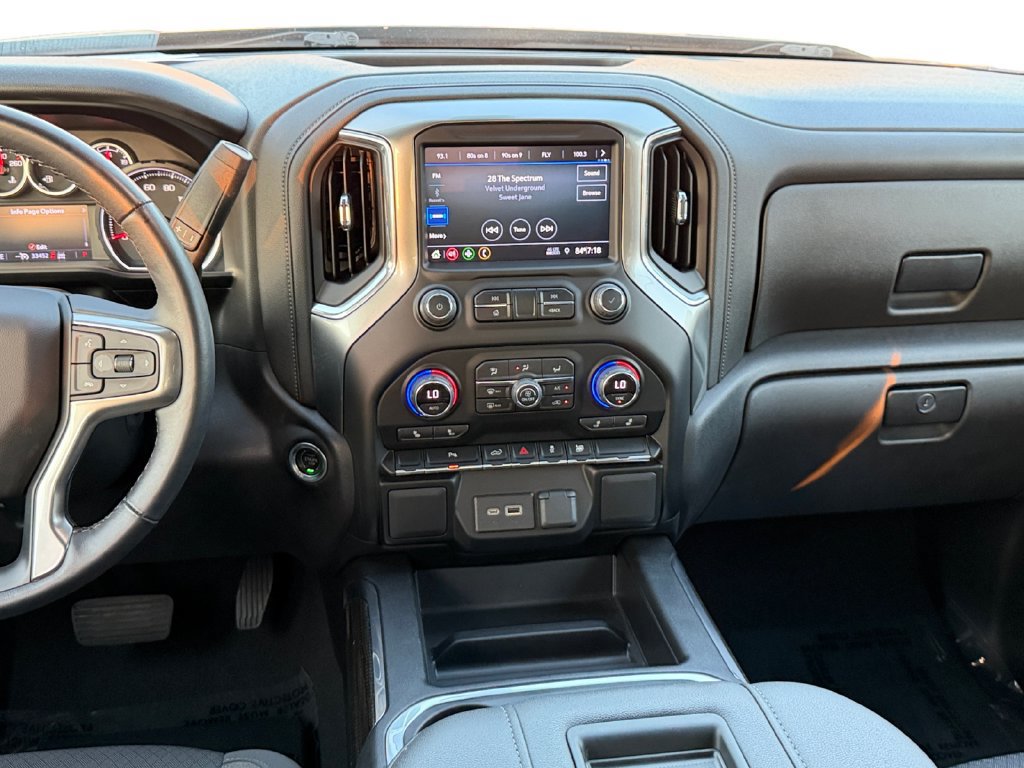 Used 2022 Chevrolet Silverado 1500 RST w/ LPO, Blackout Package AWD/4WD image 14