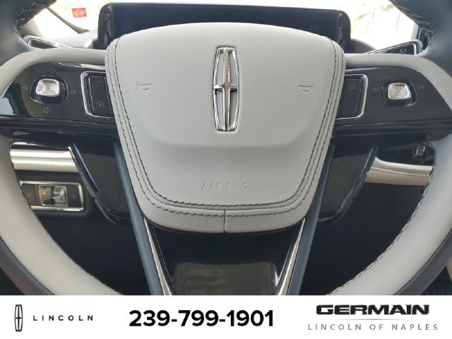New 2025 Lincoln Aviator AWD image 23