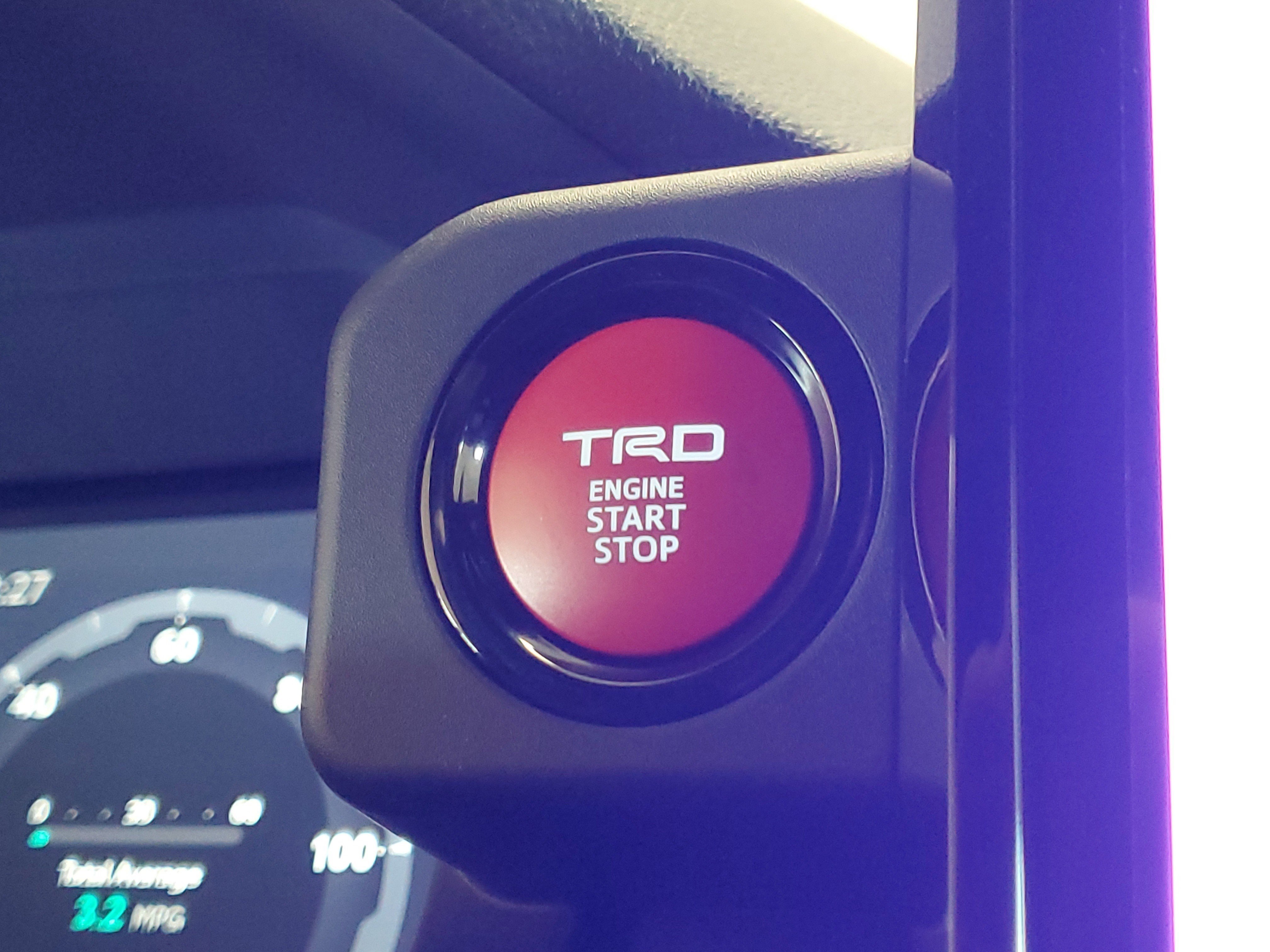 Used 2025 Toyota Tacoma TRD Sport image 32