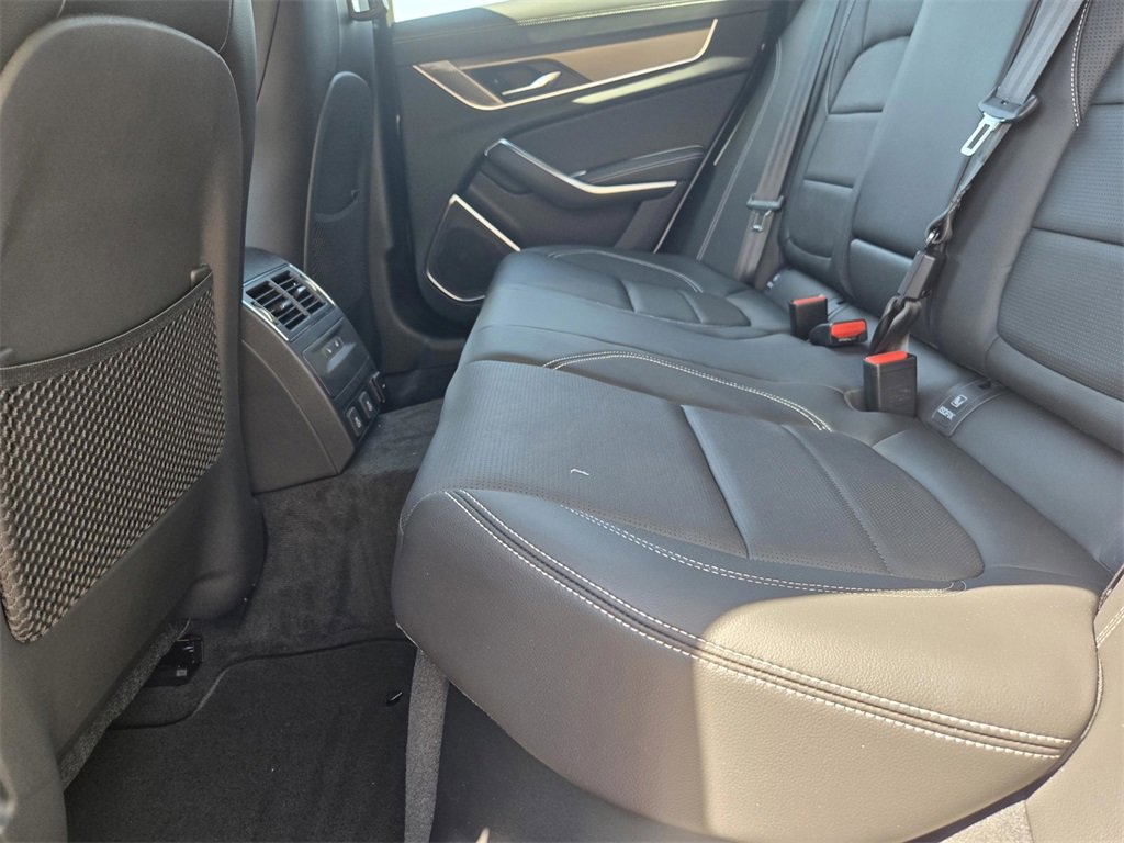 New 2024 Jaguar XF R-Dynamic SE image 7