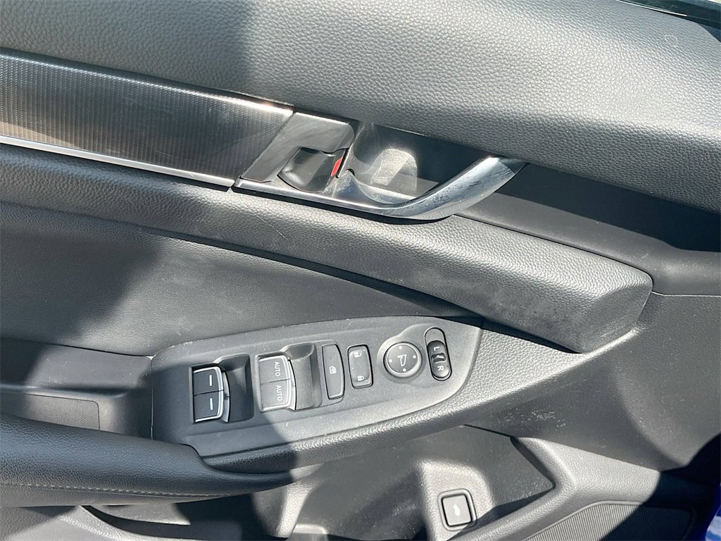 Used 2020 Honda Accord Sport image 17