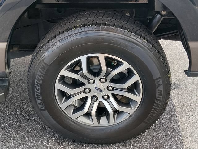 Used 2022 Ford F150 Lariat w/ Max Trailer Tow Package AWD/4WD image 17