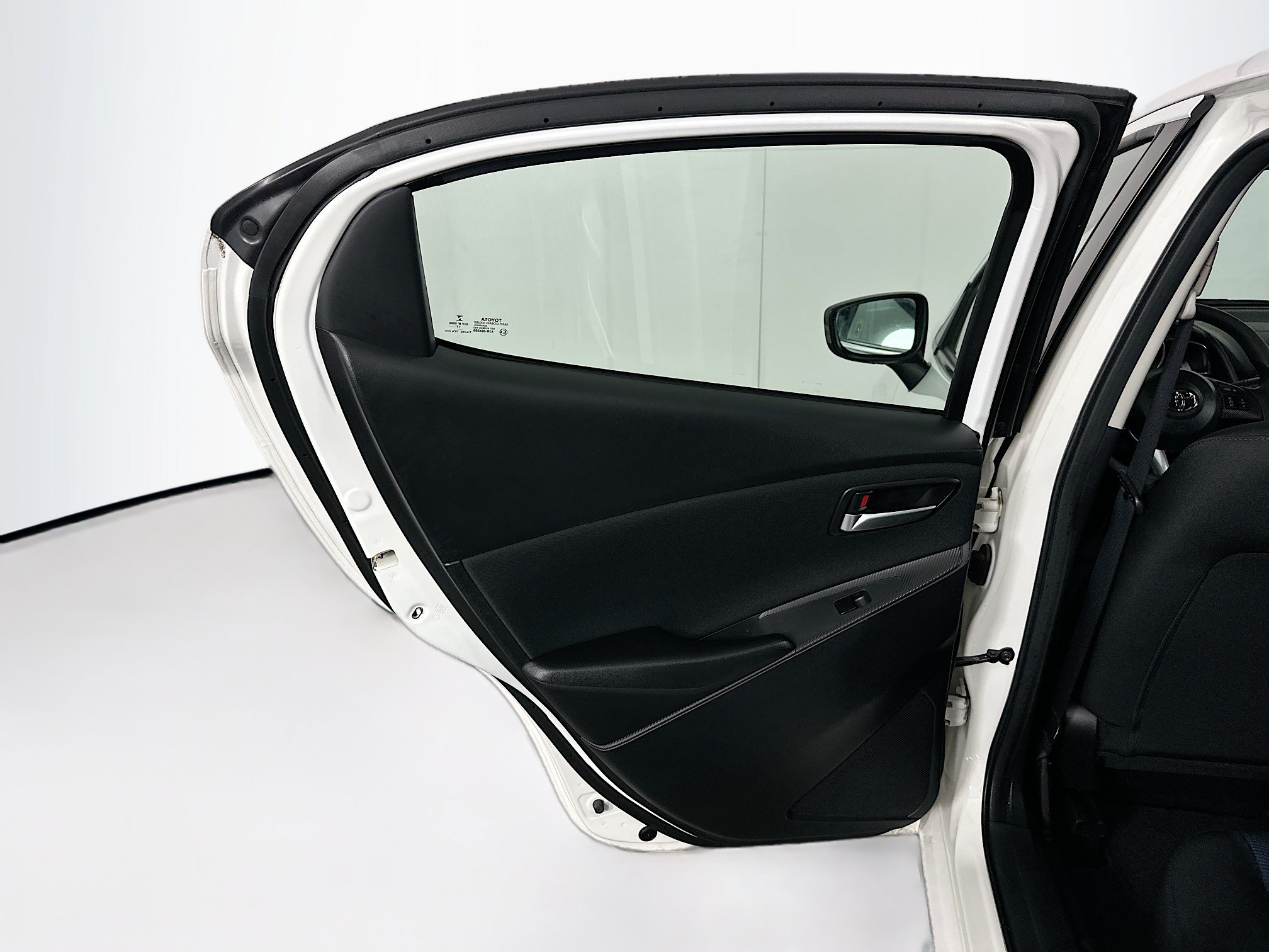 Used 2018 Toyota Yaris iA FWD image 25