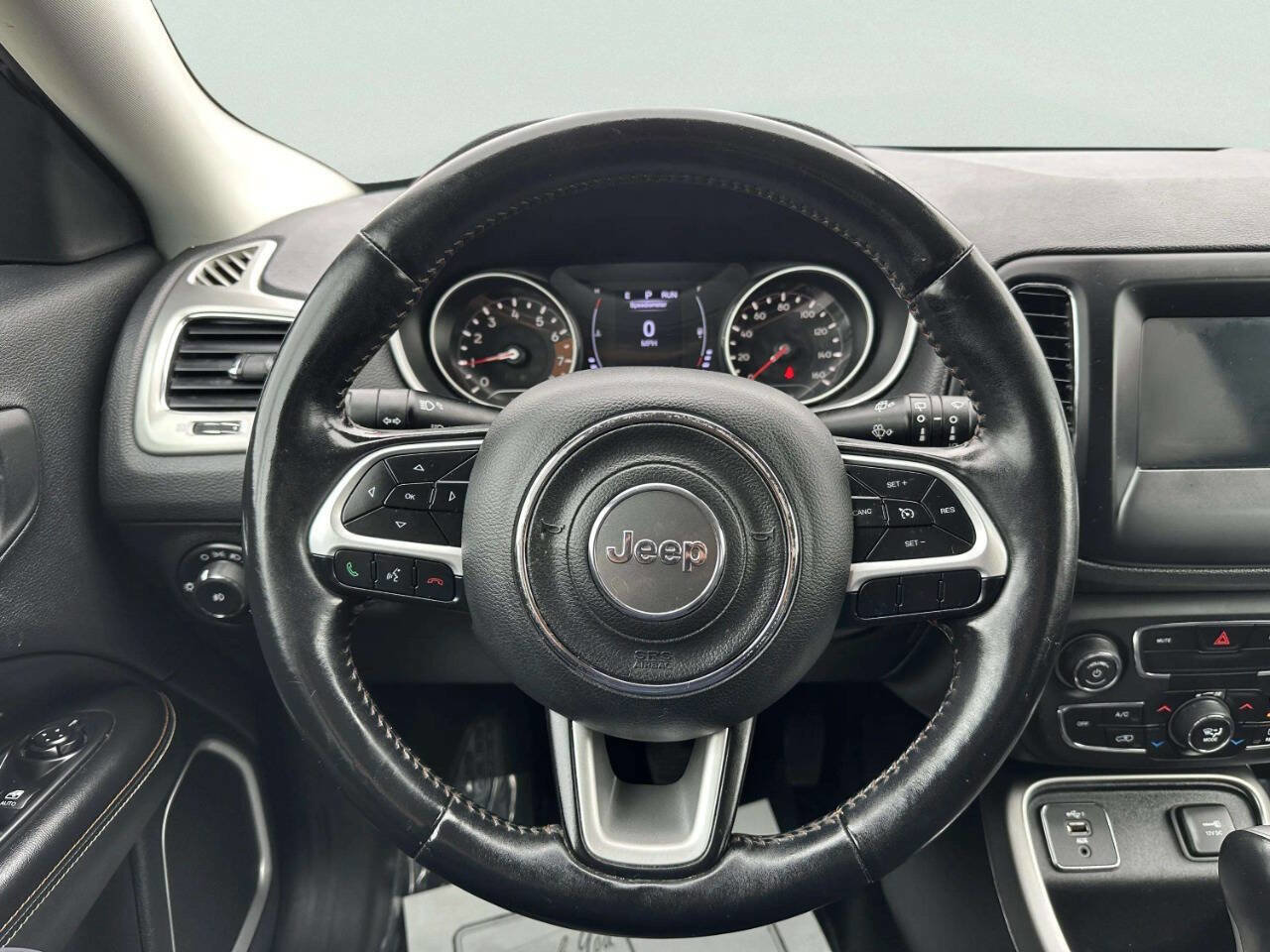 Used 2019 Jeep Compass Latitude w/ Cold Weather Group image 26