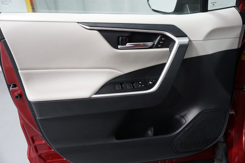 Certified 2021 Toyota RAV4 XLE Premium image 29