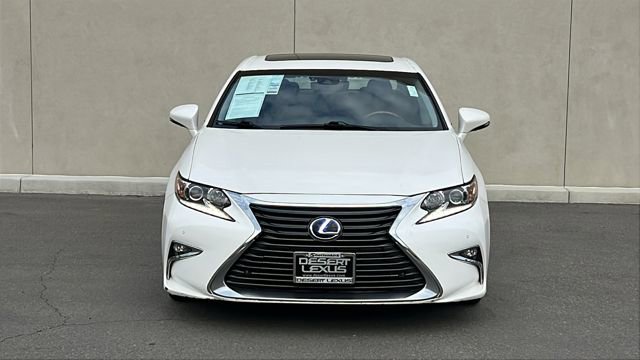 Used 2016 Lexus ES 300h image 2