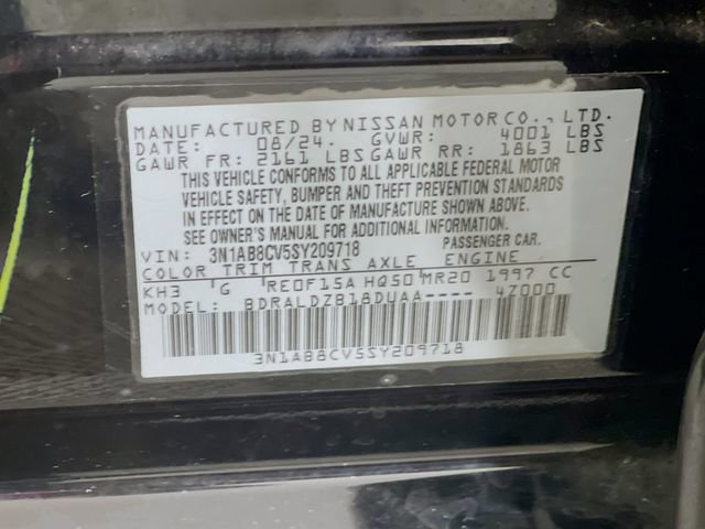 Used 2025 Nissan Sentra SV w/ All-Weather Package FWD image 30