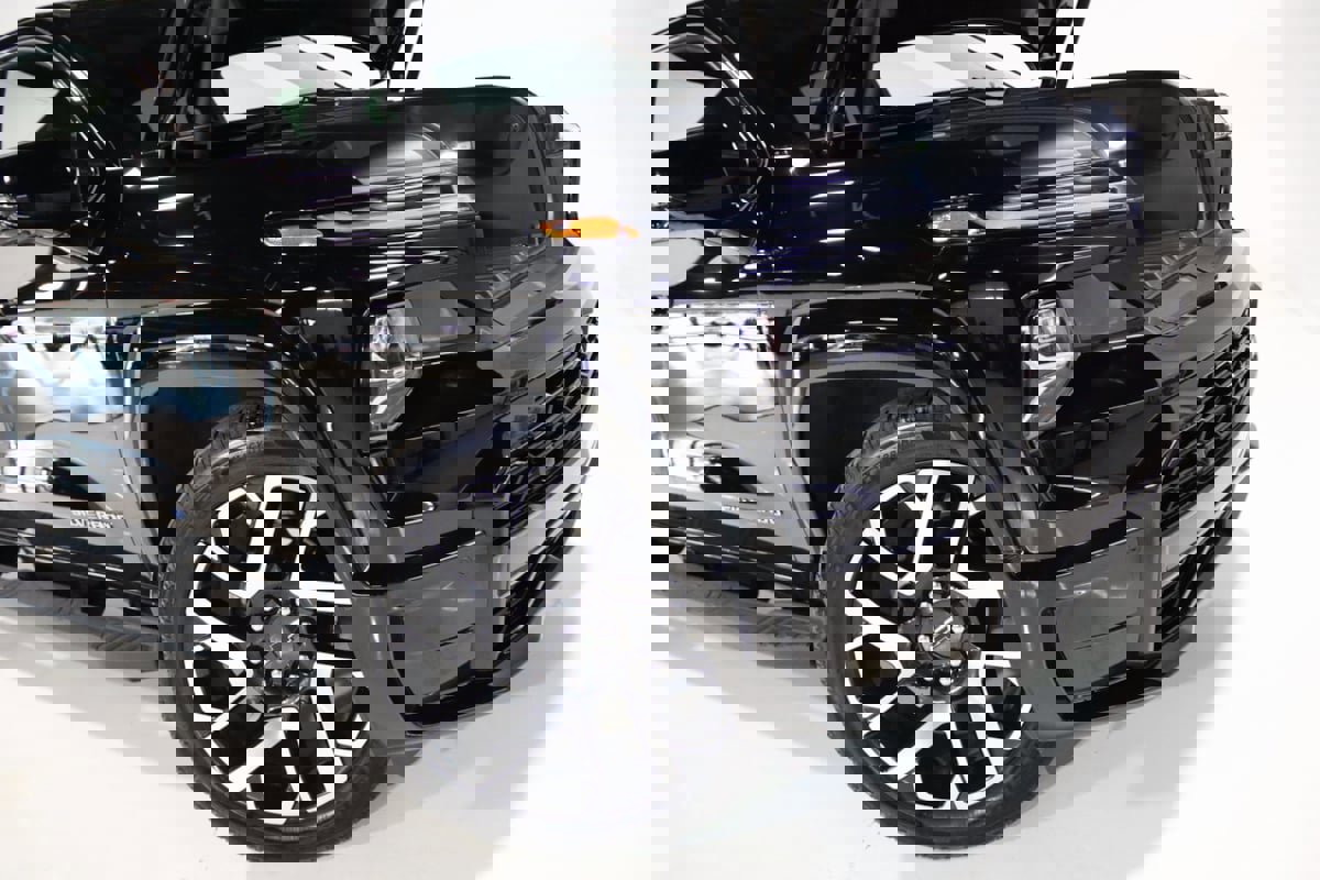 Used 2024 Chevrolet Silverado EV RST image 88