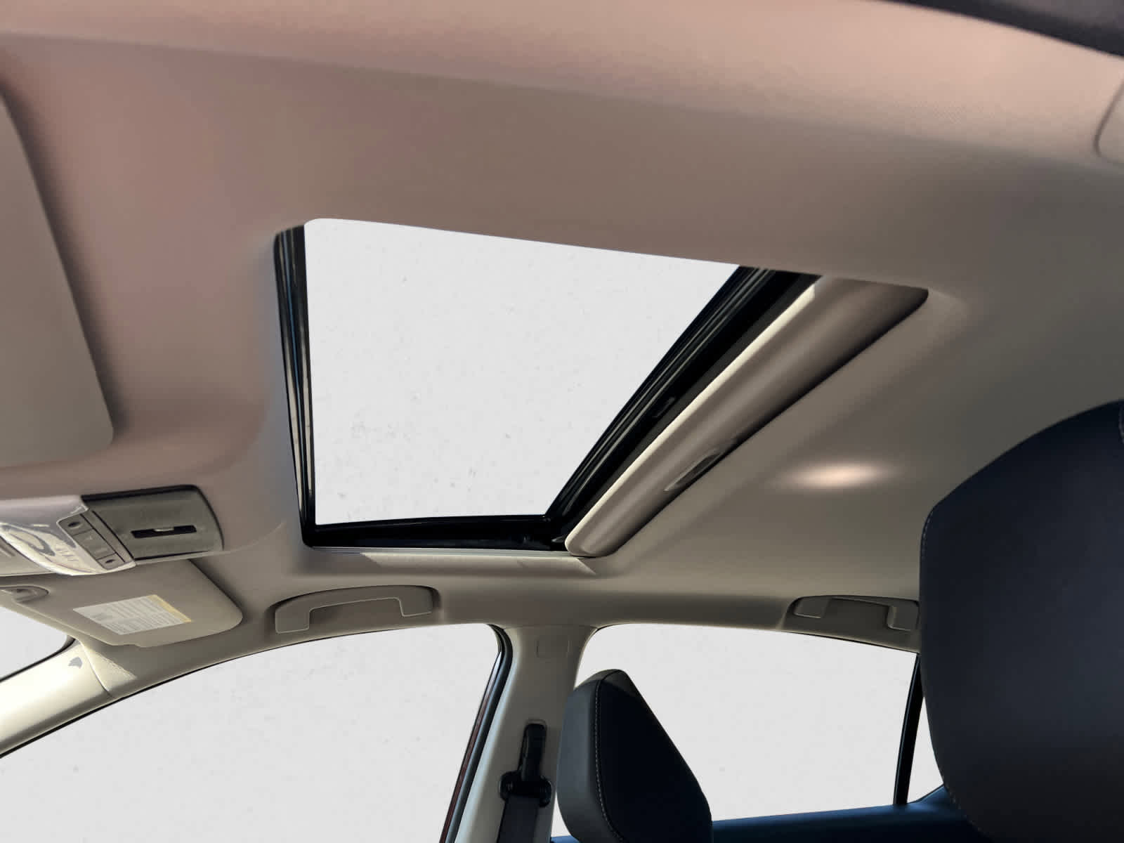 New 2025 Nissan Altima 2.5 SV image 18