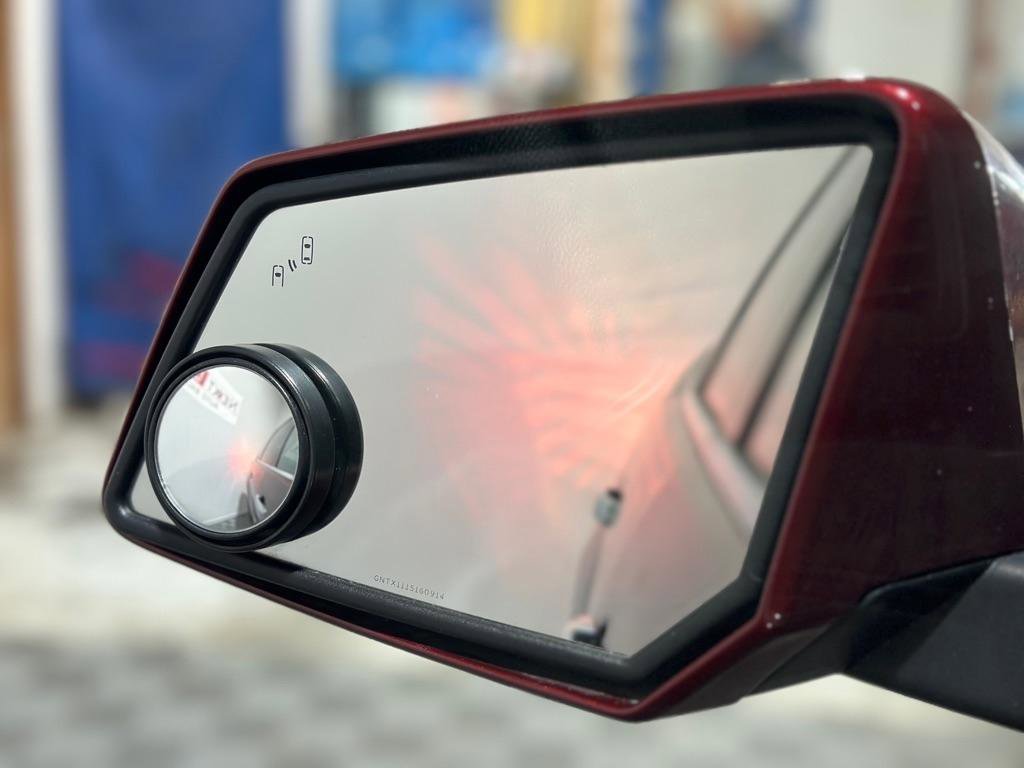 Used 2017 Chevrolet Traverse LT image 32