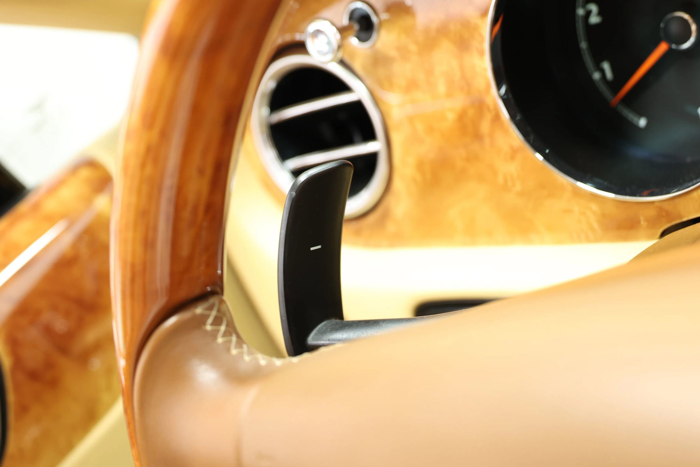 Used 2012 Bentley Flying Spur Flying Spur AWD/4WD image 30