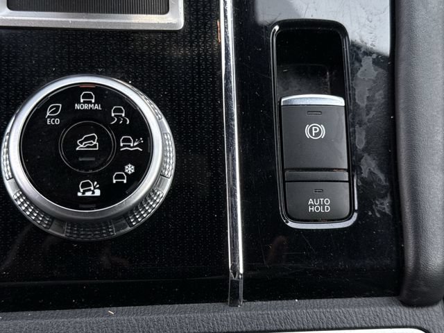 Used 2023 Mitsubishi Outlander SE Black Edition AWD/4WD image 21
