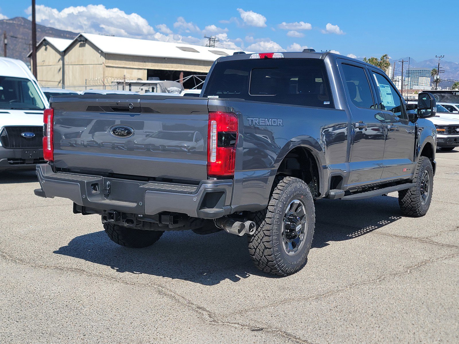 New 2026 Ford F250 Lariat w/ Tremor Off-Road Package image 4