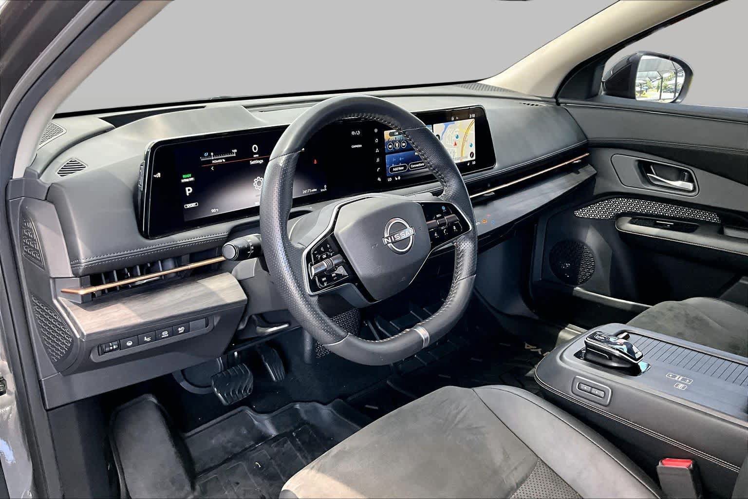 Used 2023 Nissan Ariya FWD image 17