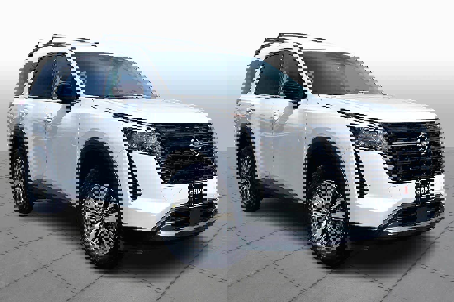 New 2026 Nissan Pathfinder SL w/ Cargo Package image 2