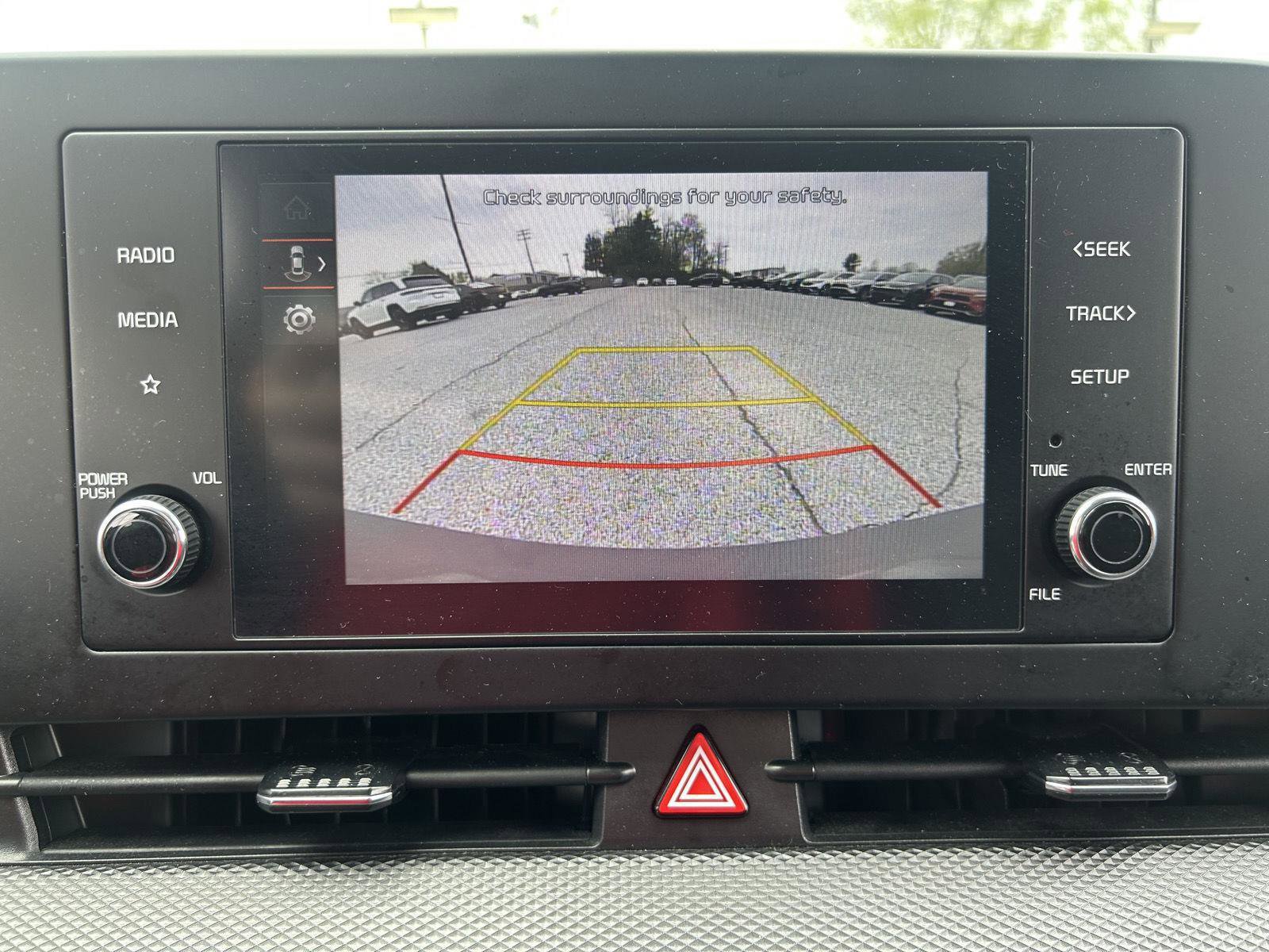 Used 2025 Kia Sportage LX AWD/4WD image 11
