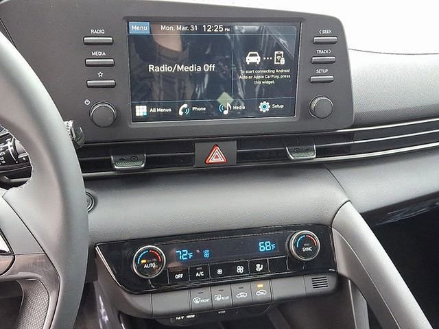 New 2026 Hyundai Elantra Sport image 9