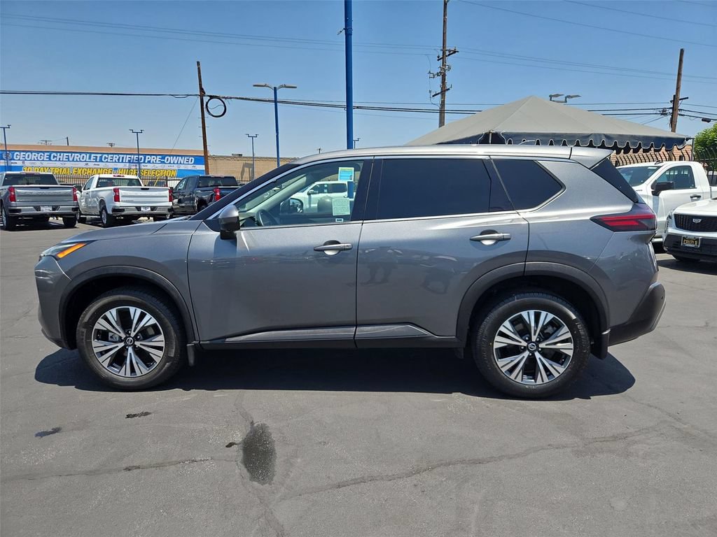 Used 2021 Nissan Rogue SV FWD image 32