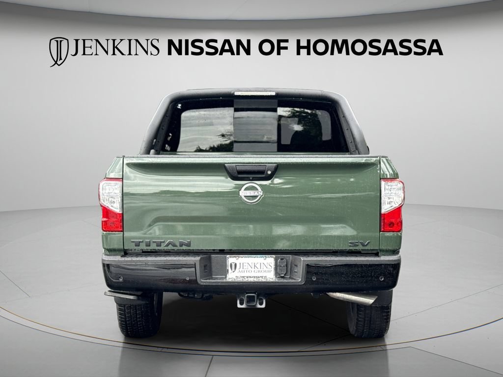 Certified 2024 Nissan Titan SV w/ SV Bronze Edition Package RWD image 10