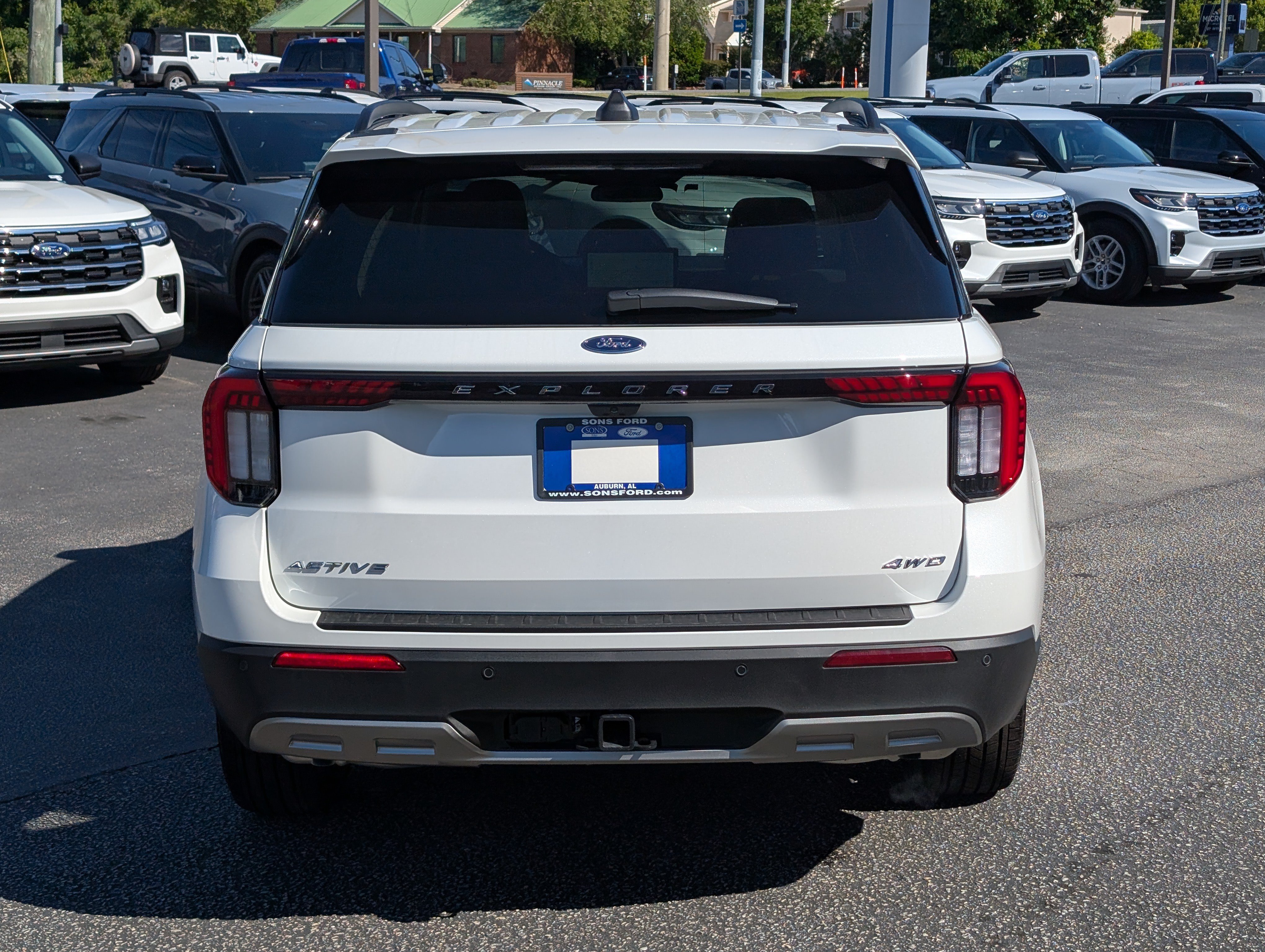 New 2026 Ford Explorer Active w/ Active Comfort Package AWD/4WD image 10