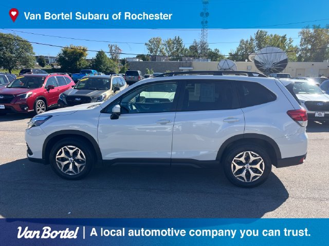 Certified 2023 Subaru Forester Premium AWD/4WD image 2