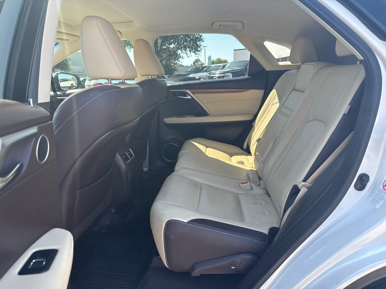 Used 2017 Lexus RX 350 FWD w/ Premium Package image 8