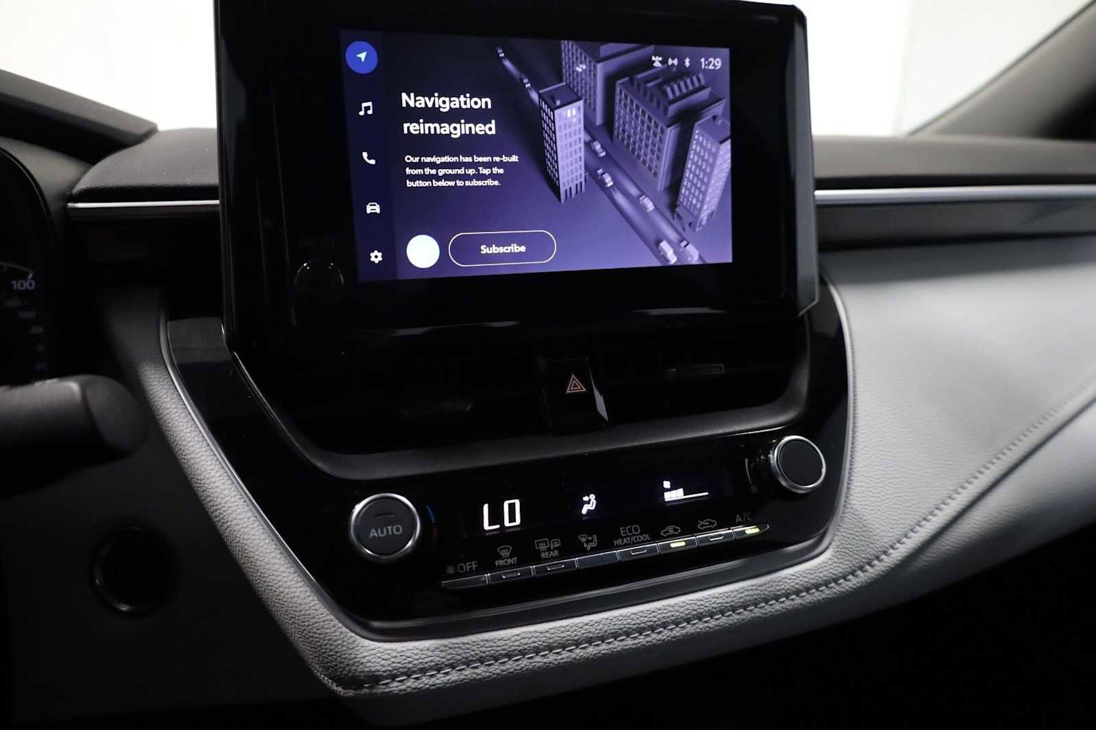 Used 2023 Toyota Corolla SE image 28