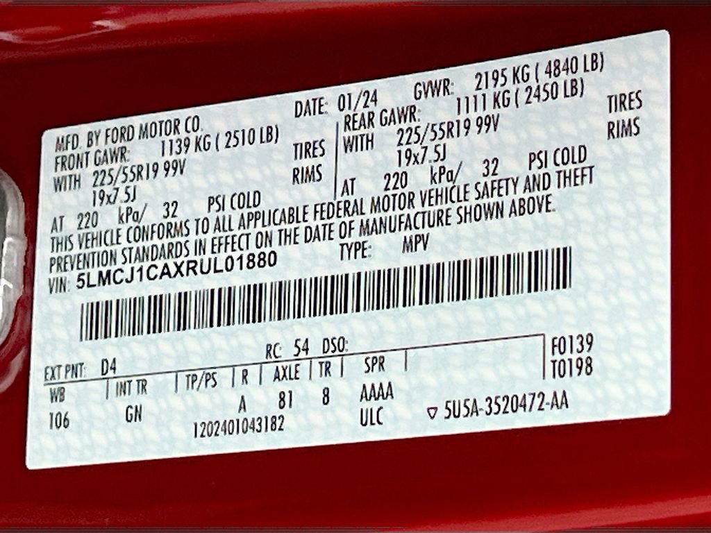 Used 2024 Lincoln Corsair FWD w/ Equipment Group 101A image 33