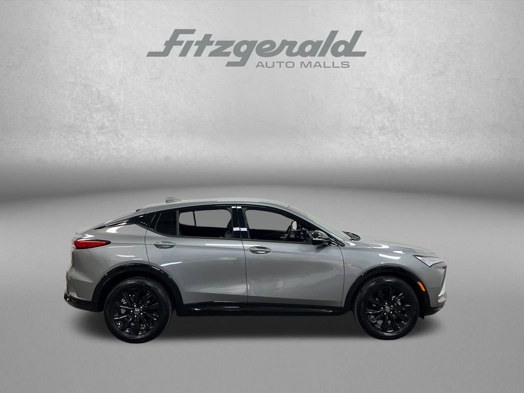 Used 2024 Buick Envista Sport Touring w/ Convenience I Package FWD image 6