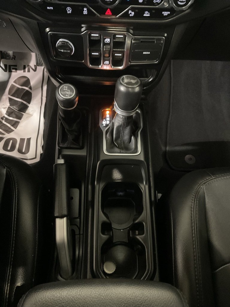 Used 2022 Jeep Wrangler Unlimited Sahara image 19