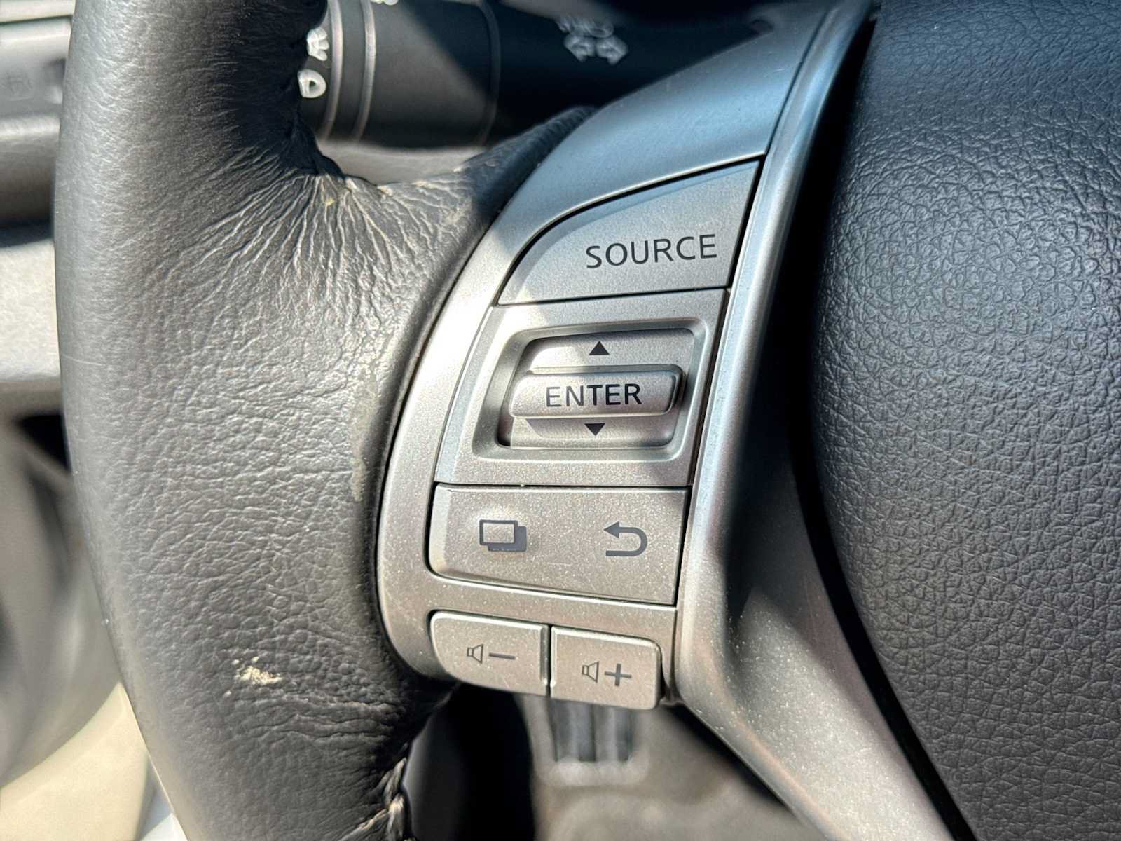 Used 2016 Nissan Altima 2.5 SV FWD image 22