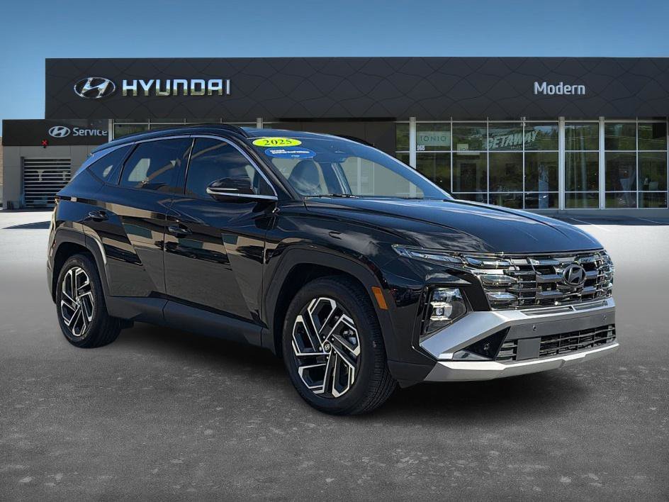 Certified 2025 Hyundai Tucson Limited image 2