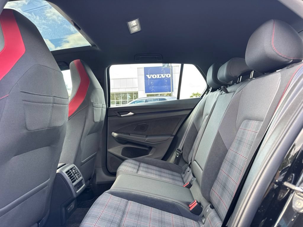 Used 2024 Volkswagen GTI SE FWD image 5